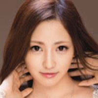 Erika Momotani Profile Image