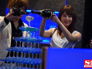 SNIS-884 Preview Image