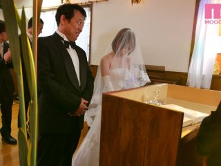 MIAE-056 プレビュー画像