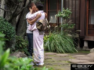 EBOD-354 Preview Image